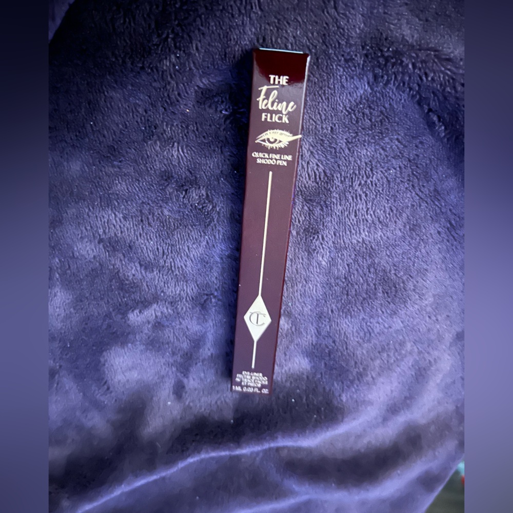 Charlotte Tilbury The Flick Liquid Eyeliner in Black